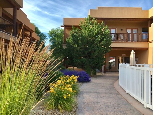 Experience a great family vacation at Casa Del Mila Oro !