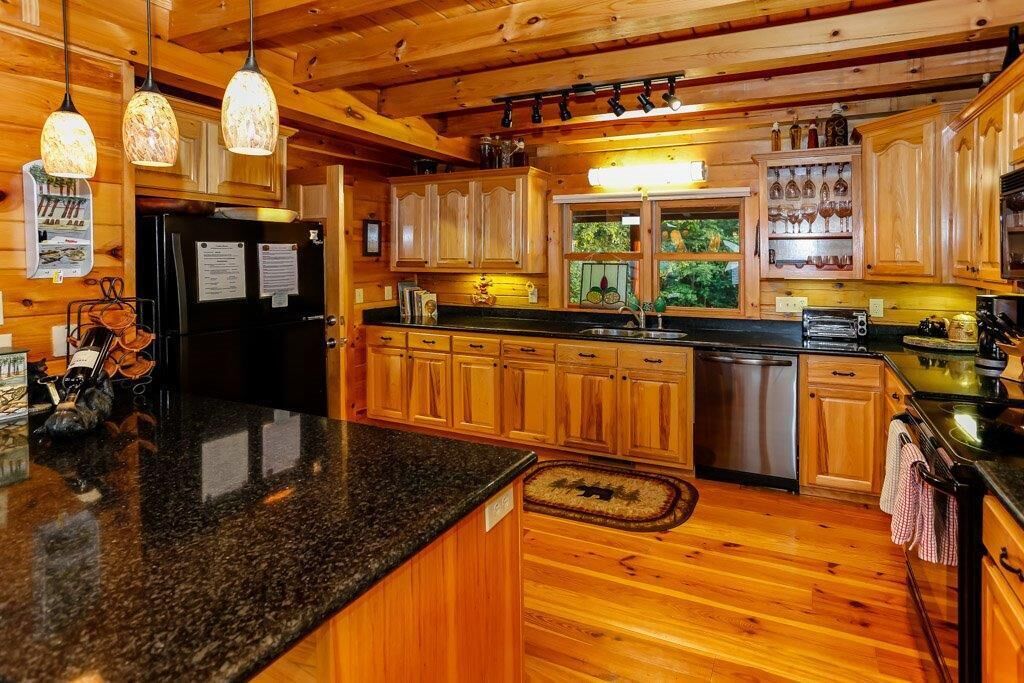 Luxurious Mountain Retreat with Amazing Views