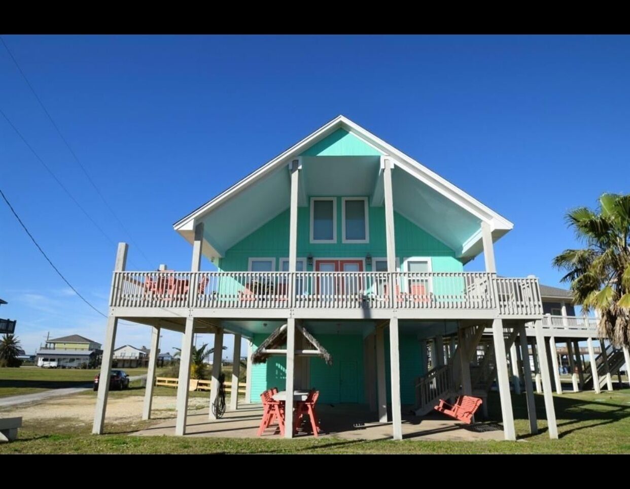 Ocean views off the deck of this 3rd row Crystal Beach Home.