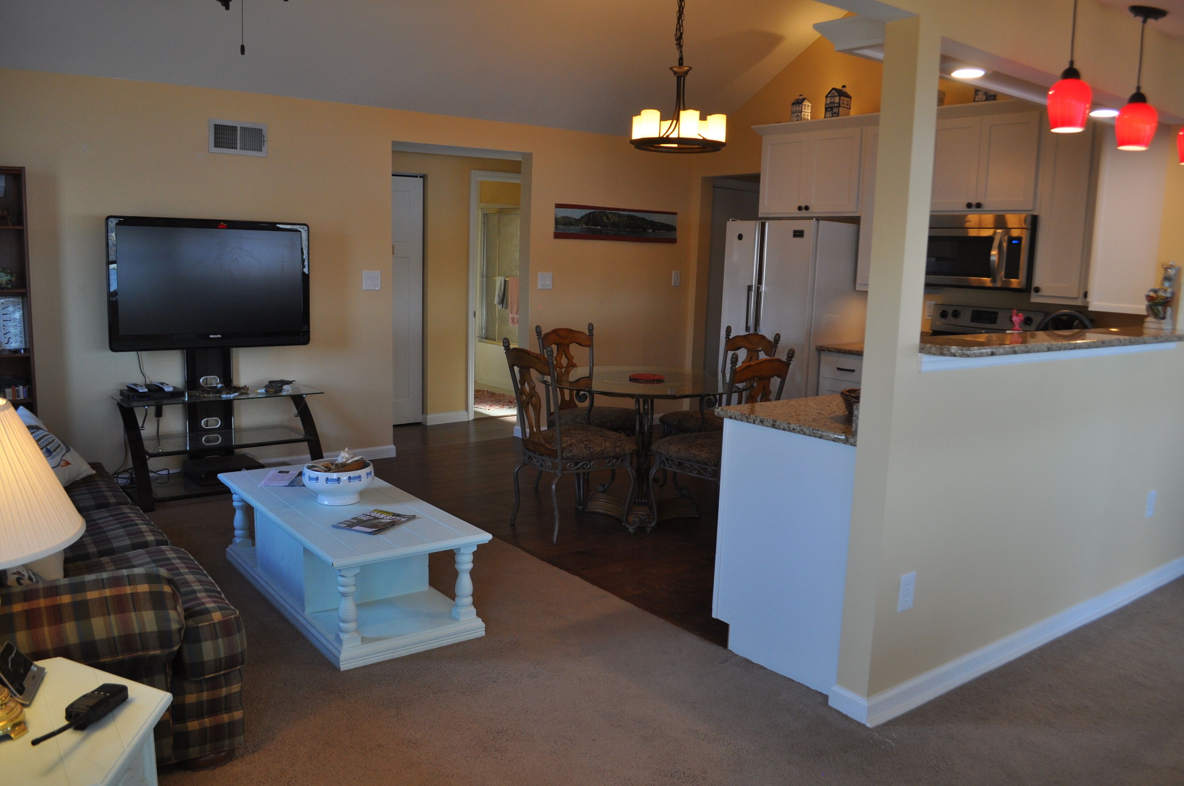 Spacious Riverfront Perch/Easy Access to St.Charles less than 1 Hr to St. Louis