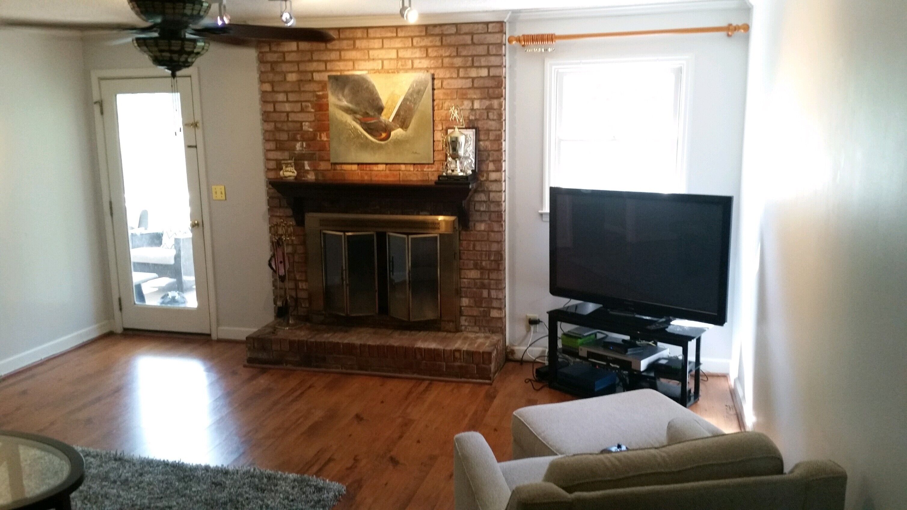 Great Eastside Location w/Pool and Screen Porch Retreat