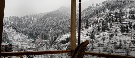 Deluxe-Zimmer, 1 Queen-Bett, Nichtraucher | Terrasse/Patio