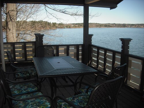 Aqua Vista- Perfect 2 family location