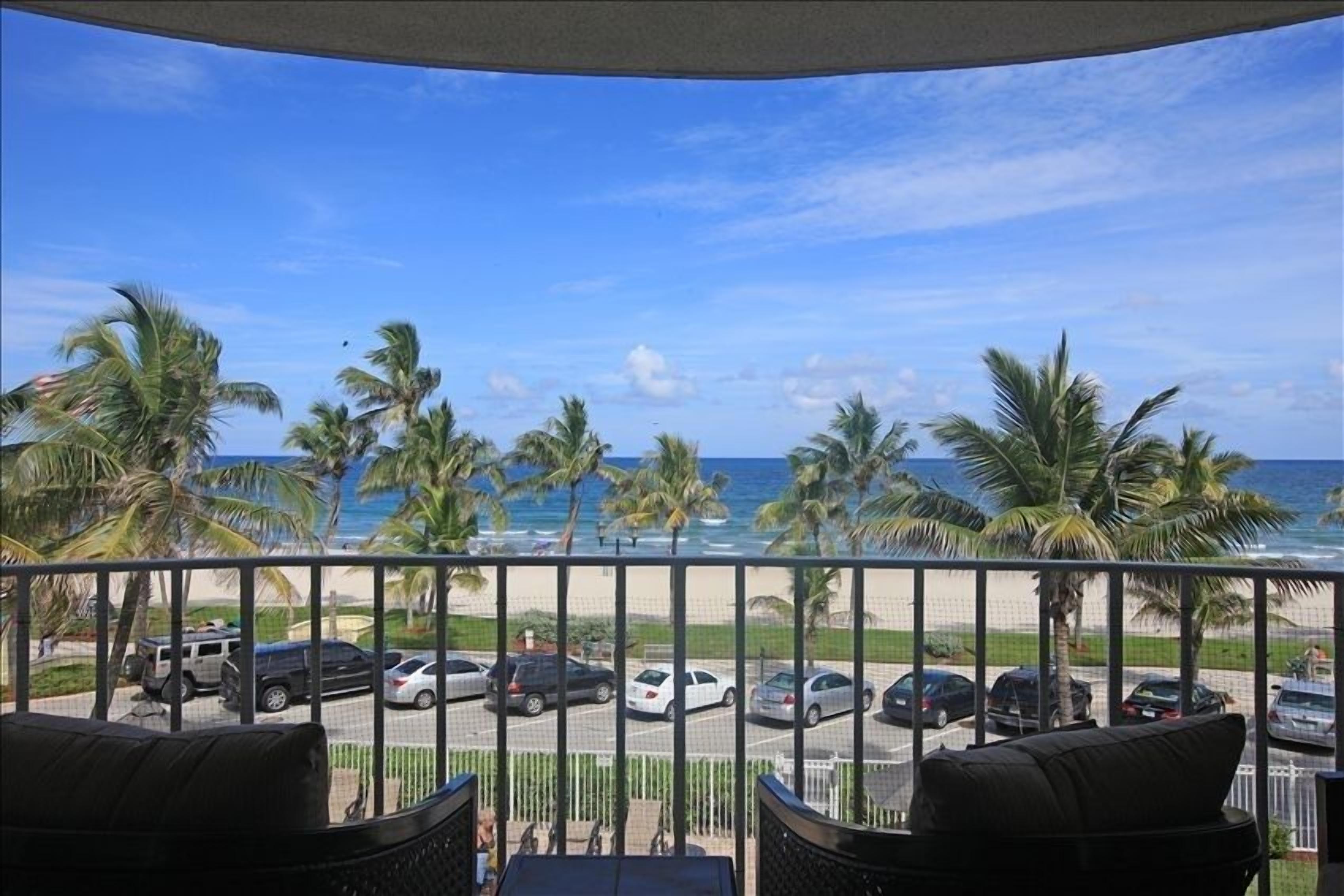 ESCAPE the cold....Gorgeous OCEANFRONT Getaway