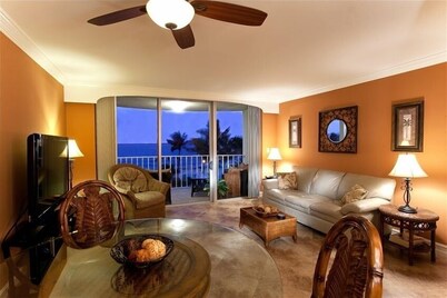 ESCAPE the cold....Gorgeous OCEANFRONT Getaway