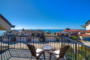 Property grounds - Coastal Get-Away Where Summer Never Ends! (Oceanside)