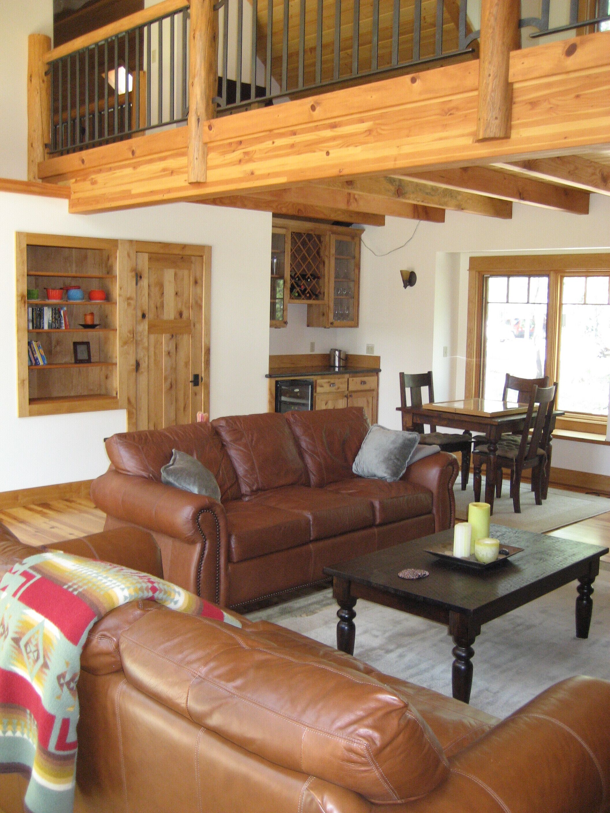 Golf Course/Lodge Style/large/clean/comfortable/New/5 BR/Loaded