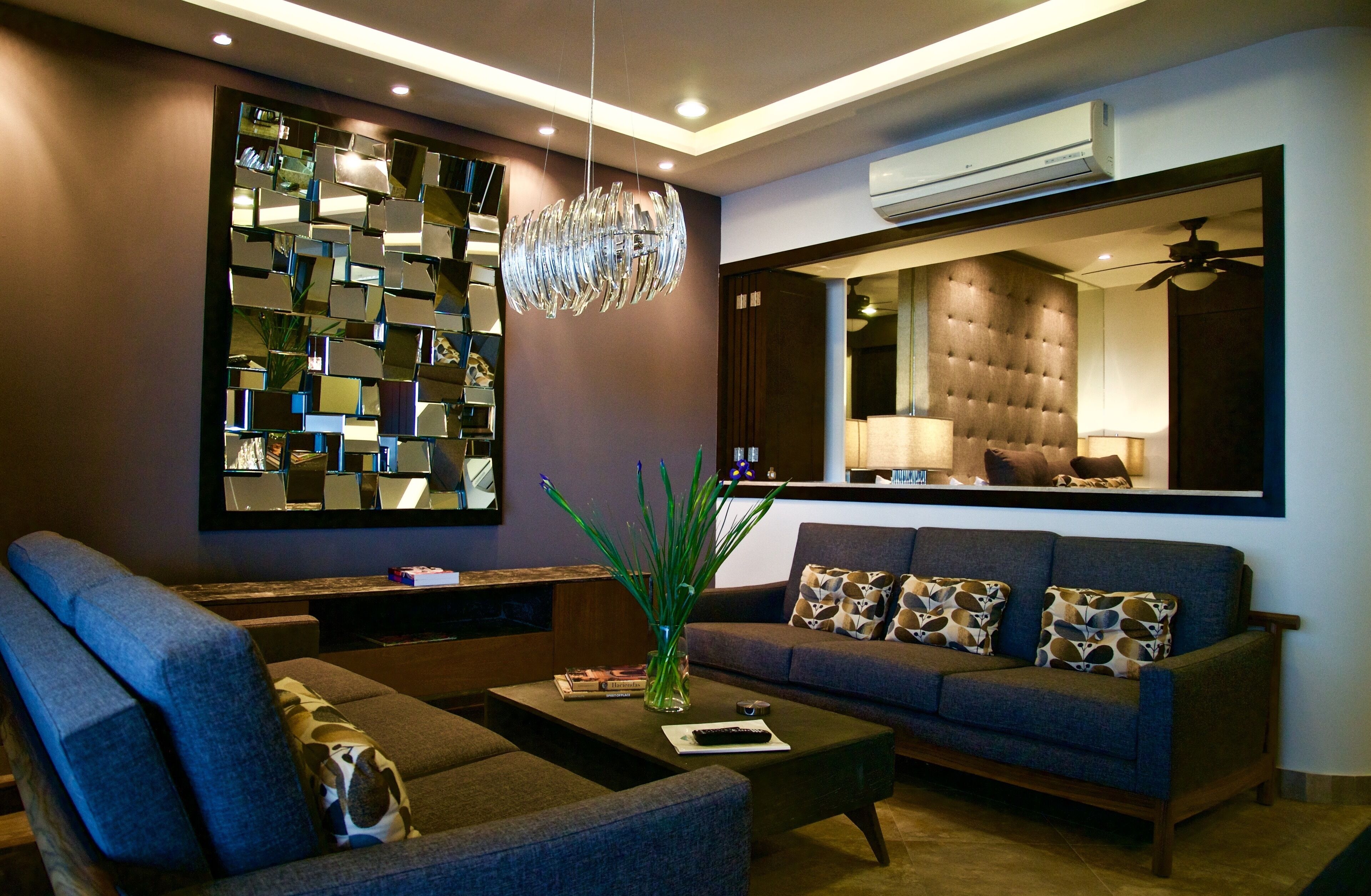 Andrew Christian TOWNHOUSE 2bed 2bath JACUZZI · S601