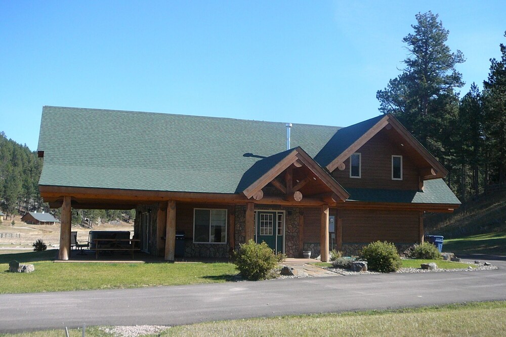 Double Diamond Ranch - Close to Mount Rushmore & Custer Park!
