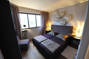 2 Schlafzimmer, BĂŒgeleisen/BĂŒgelbrett, WLAN, BettwĂ€sche