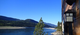 Riverside Custom Home - Black Bear Lodge