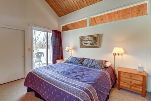 3 bedrooms, internet, bed sheets