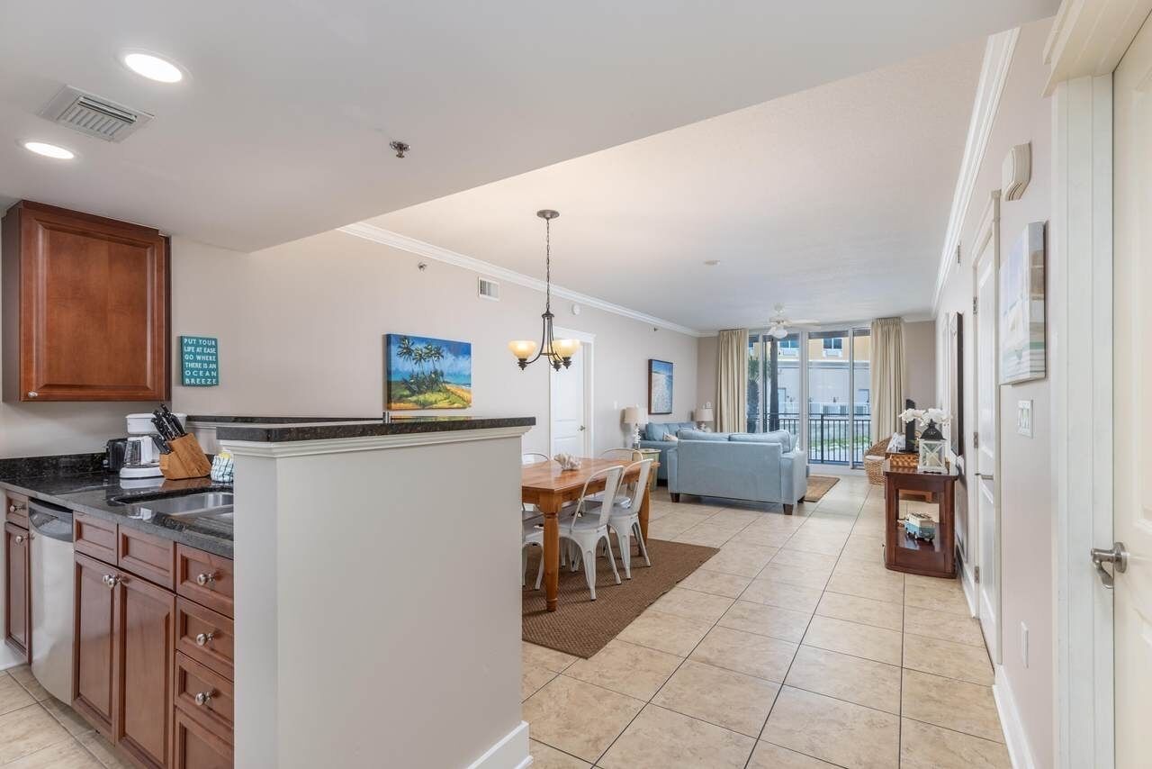 A109 - Great Location in Waterscape!