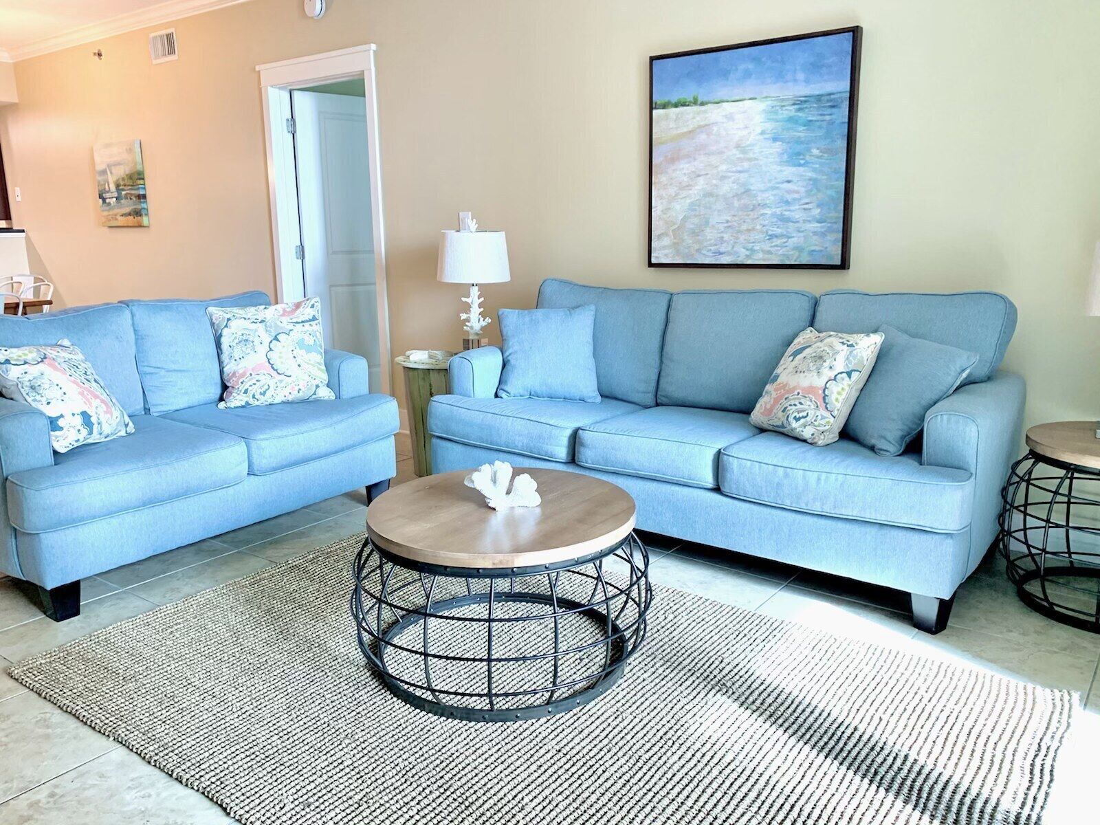 A109 - Great Location in Waterscape!