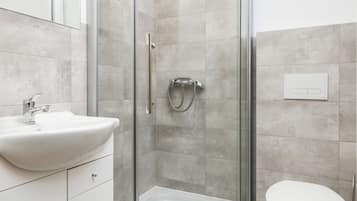Shower, towels