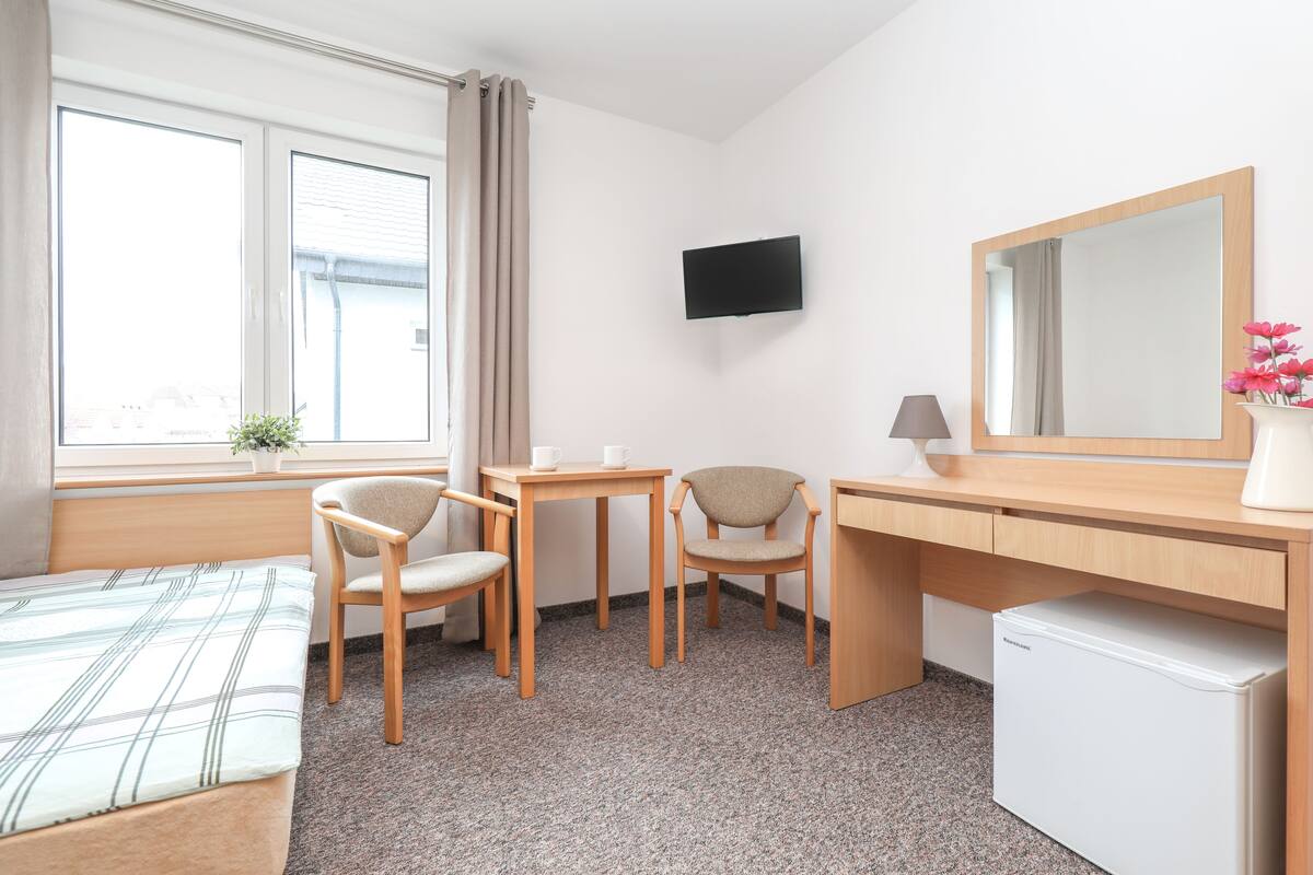 1 sovrum, Select Comfort-madrasser, skrivbord och gratis wi-fi