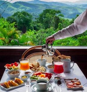 Breakfast meal - Hotel e Fazenda Rosa dos Ventos (Teresópolis)