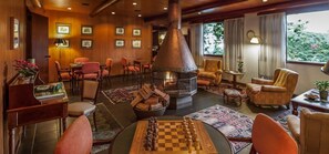 ロビー応接スペース