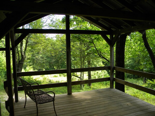 Terrace/patio - The Veranda Log Cabin (Zirconia)