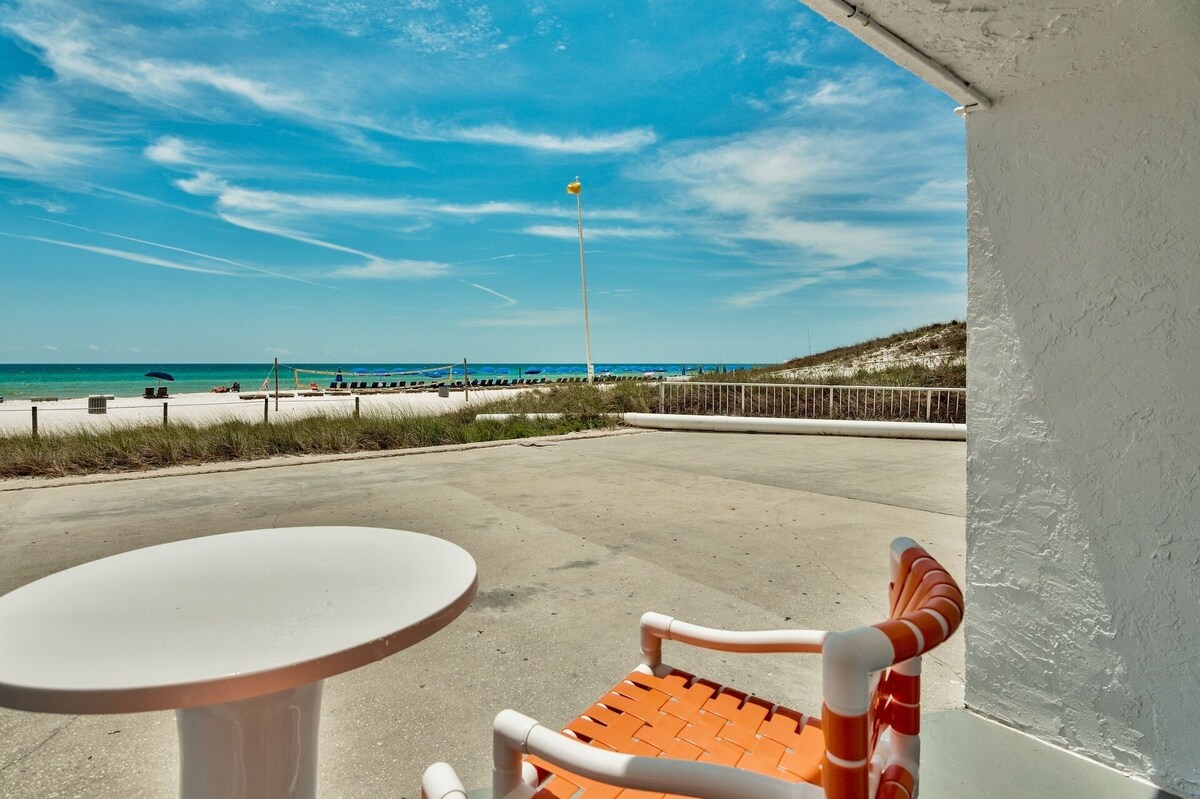 REAL DEAL 1 GROUND LEVEL - PET FRIENDLY