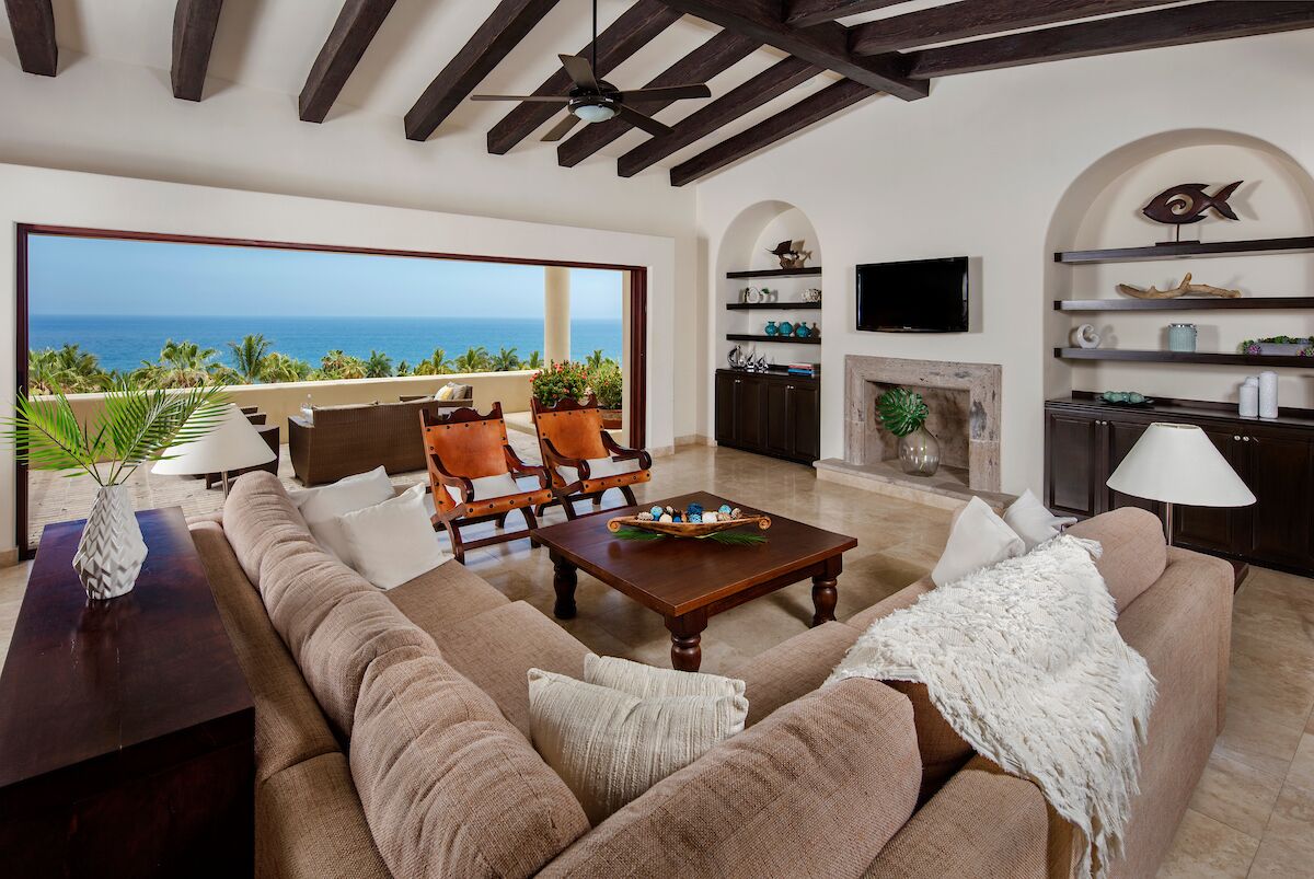 TV, peis, videospill og DVD-spiller