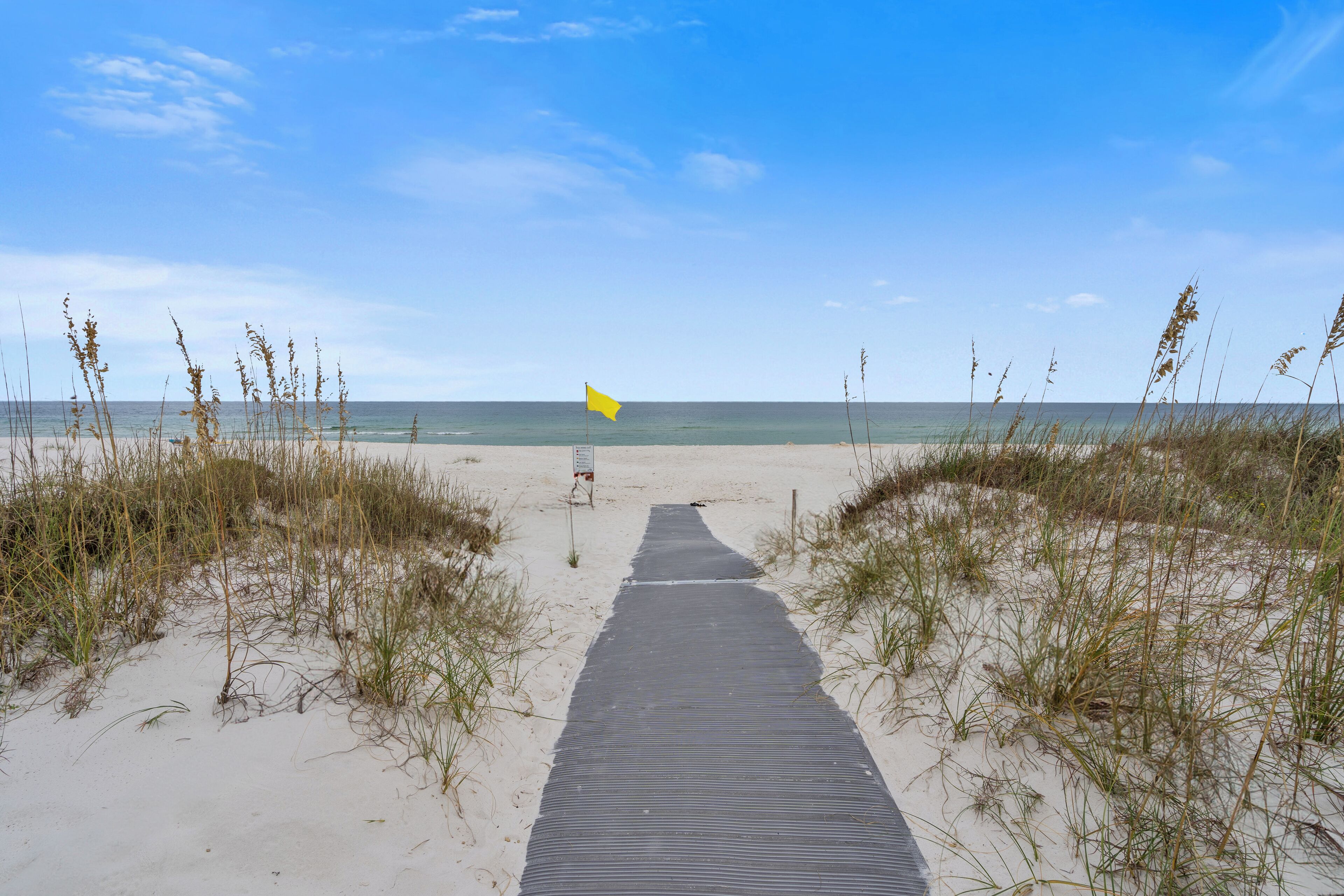 Una spiaggia nelle vicinanze