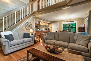 Smart TV, fireplace, DVD player, books