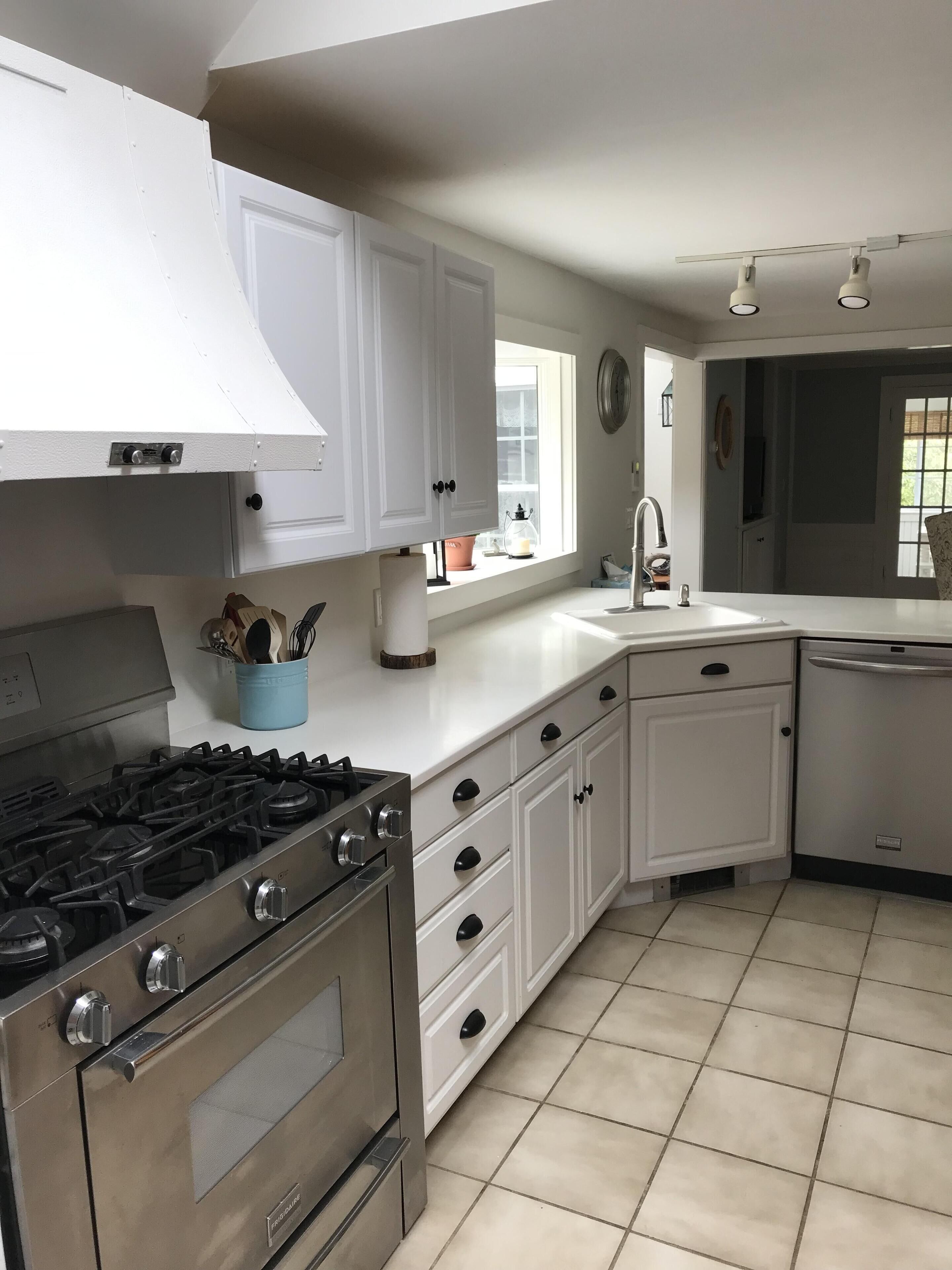 Harwich Port - Walk to Beach - A/C - Sleeps 8