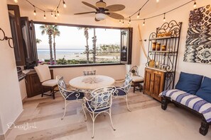 تناول الطعام