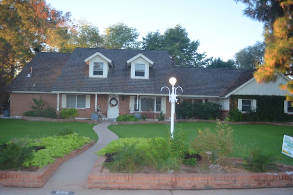 Charming Carriage House