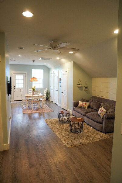 Charming Carriage Home in Gilbert, AZ