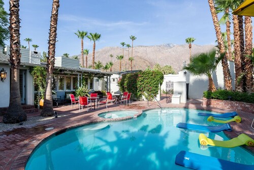 Six bedroom  in United States of America, Palm Springs