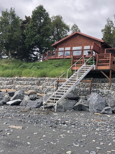 Homer Beachside Mökit