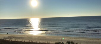 SUMMER DISCOUNTS Direct oceanfront in Seawatch South Tower!