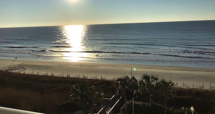 #ALENNUKSESSA! Alennukset! Oceanfront Seawatch Resort -allas, Lazy Rivers ja paljon muuta