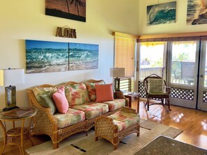 Smart-TV, DVD-Player, Bücher, Musikbibliothek