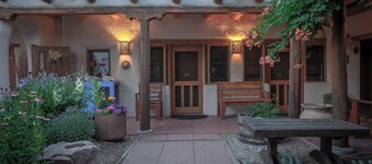 Come stay with us in a unique Historical cozy space !