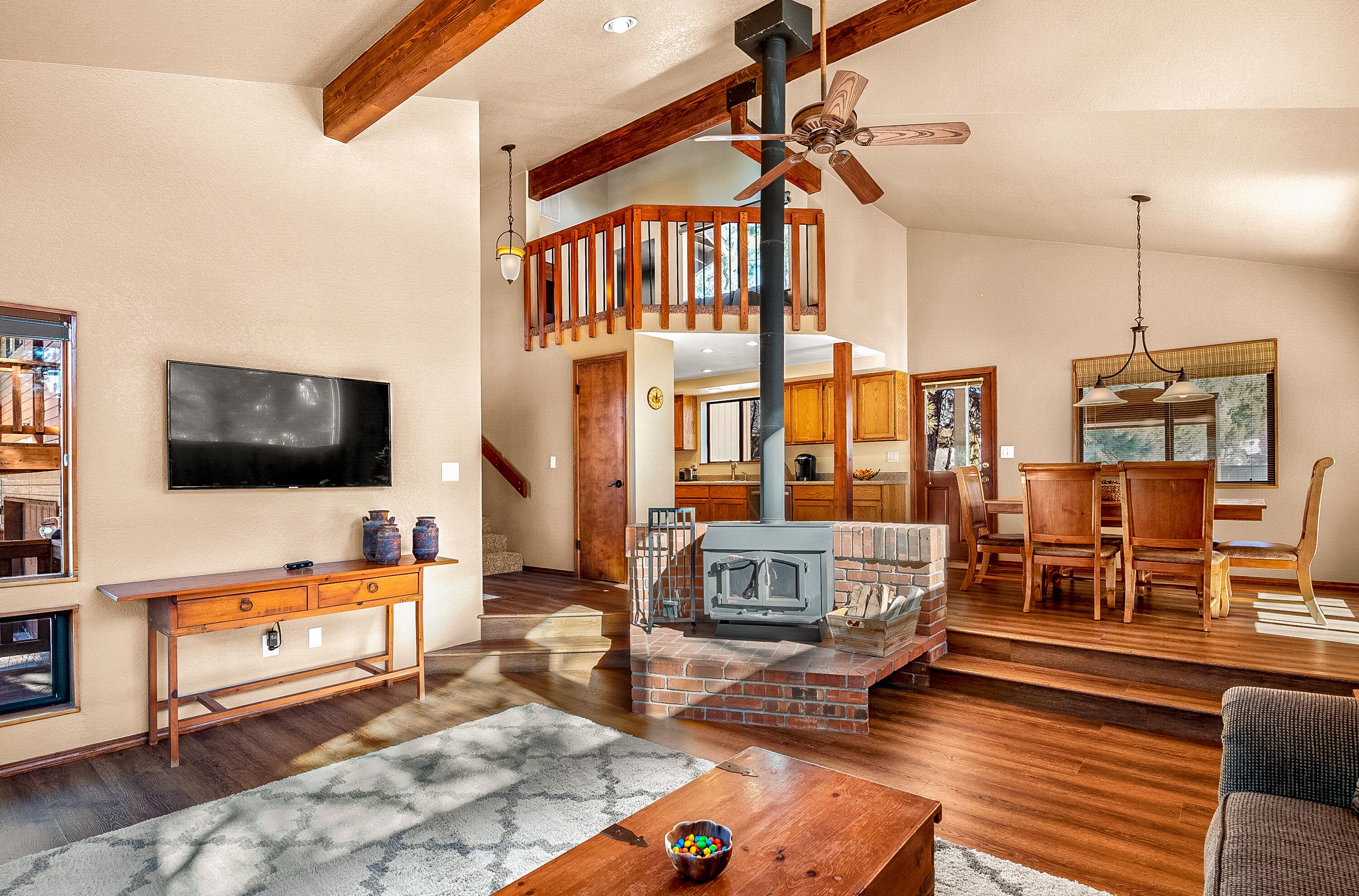 New! Remodeled and Cozy Country Club Escape - Sleeps 6