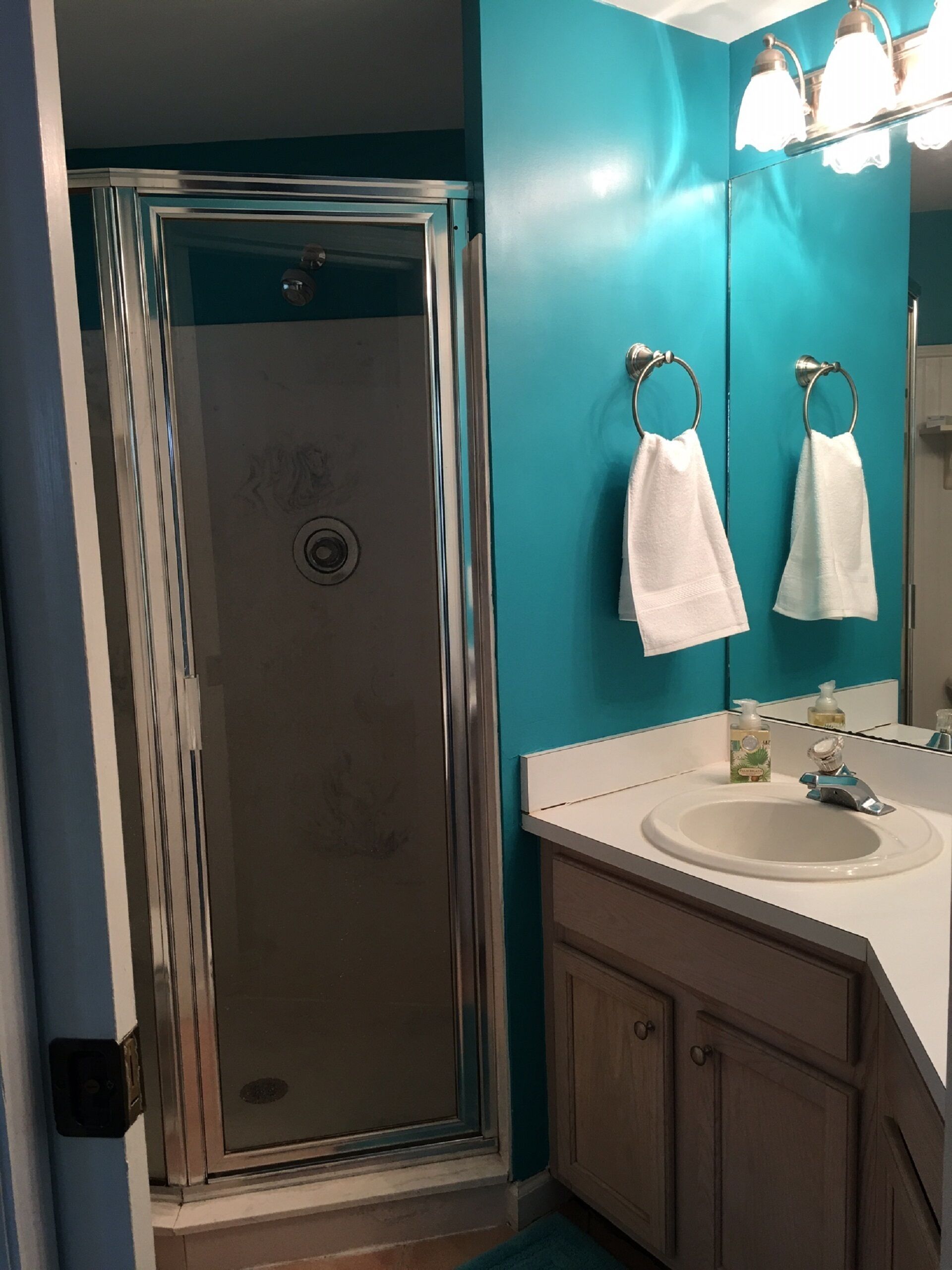 Quiet location / happy beach vibes! Golf cart included ⛱🌞🐬