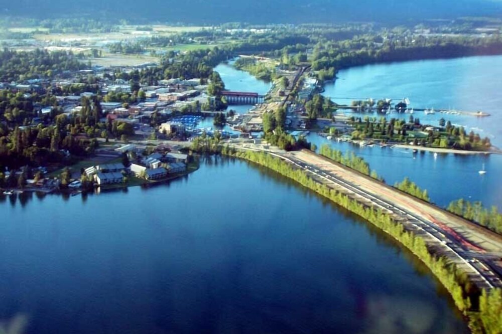 Clean, Airy And Bright One Bedroom Apartment In Beautiful Sandpoint, Idaho