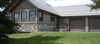 Real Estate near the Wind River Range of Wyoming!