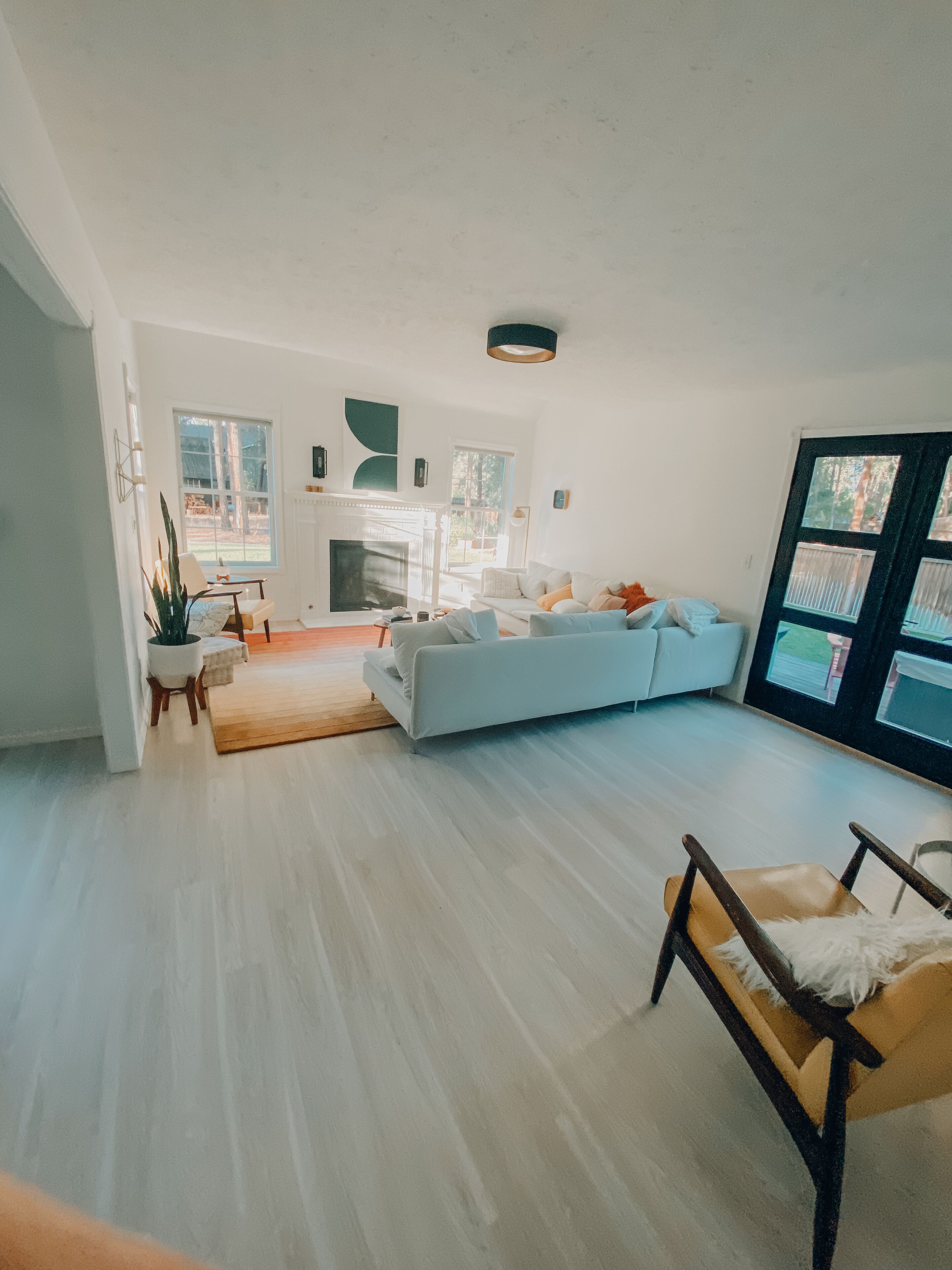 *RENOVATED* Peaceful Home Near Green Bluff, Wedding venues, Ski Resorts & Lakes