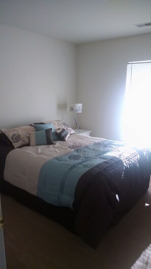 3 quartos, ferros/tábuas de passar roupa, Wi-Fi de cortesia