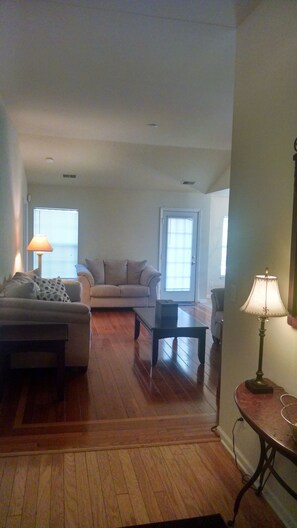 Smart TV, DVD player