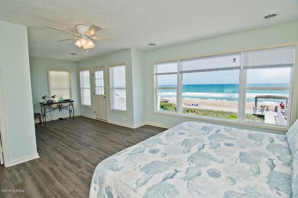 8 bedrooms, iron/ironing board, WiFi, bed sheets