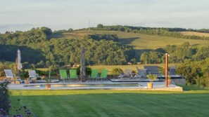 Seasonal outdoor pool - Bel-Endroit (Saint-Justin)