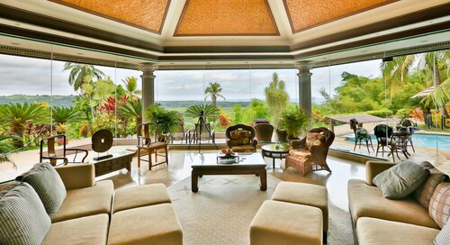 A Tranquil Tropical Retreat, Private with Personal Staff