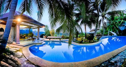 A Tranquil Tropical Retreat, Private with Personal Staff