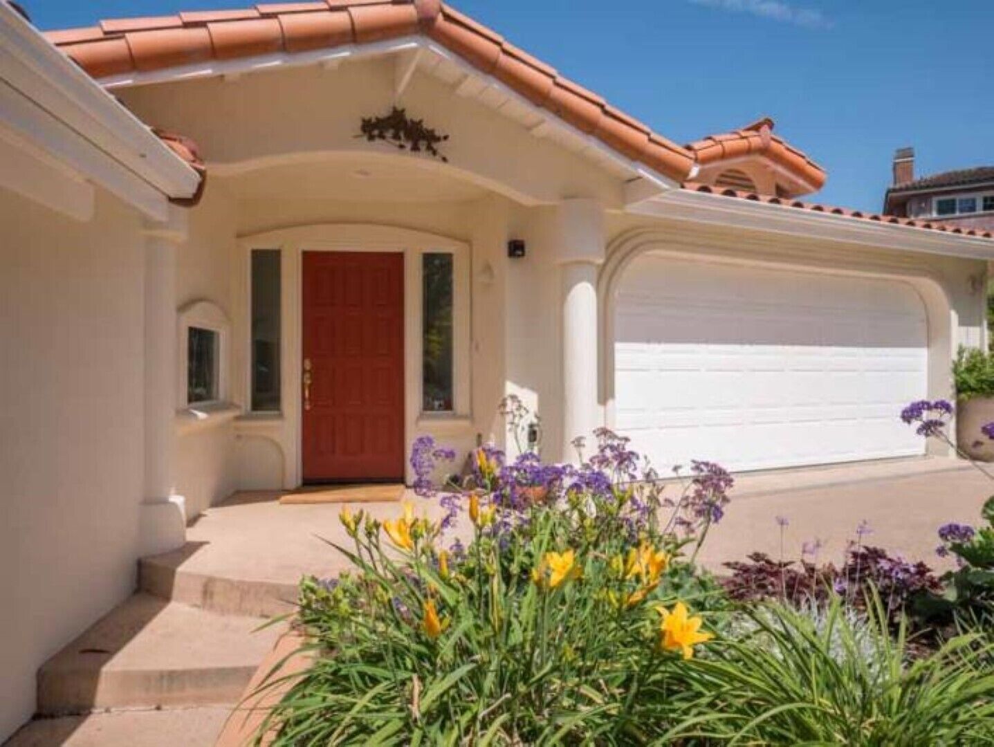 Manresa Meadows on Acreage!