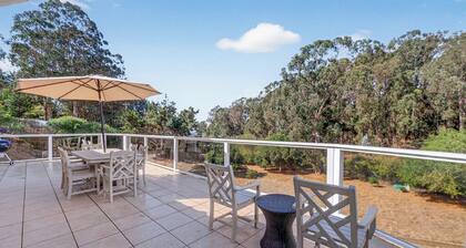 Manresa Meadows on Acreage!